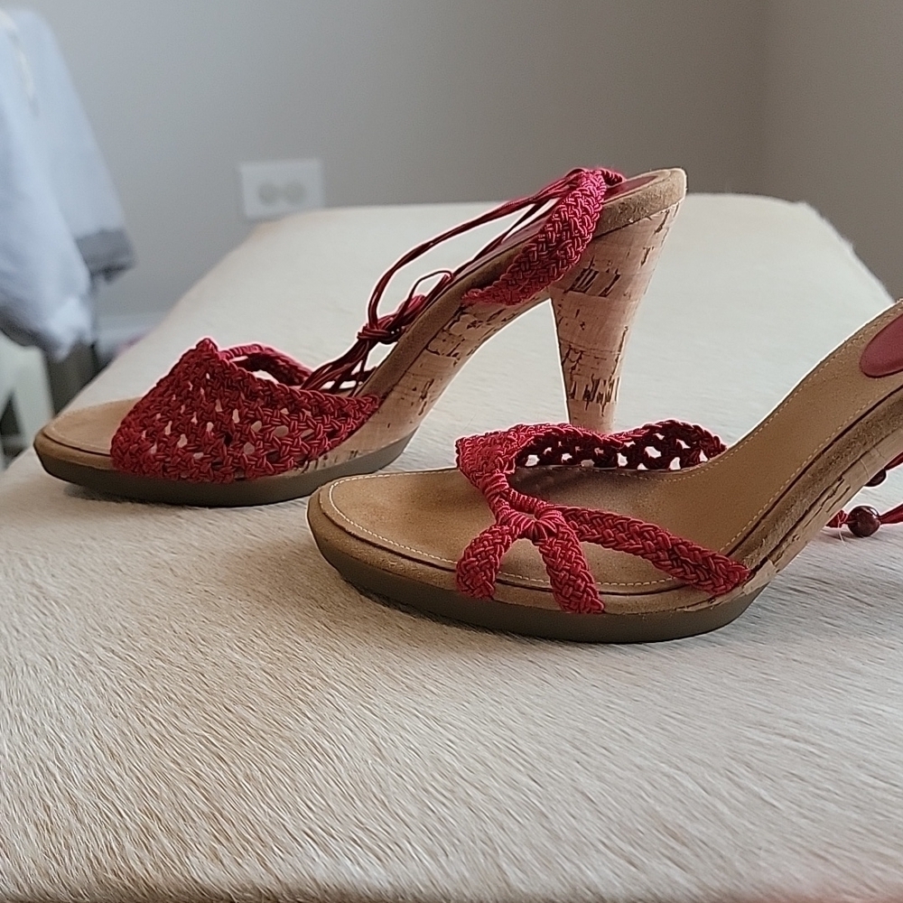COLE HAAN Lyris Red Macrame Woven Sandal Rope Open Toe Ankle Wrap Cork Heel - Picture 3 of 8